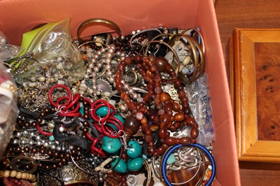Lot 340 - A large collection of modern costume jewellery...
