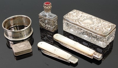 Lot 284 - Two silver and mother of pearl pocket fruit...