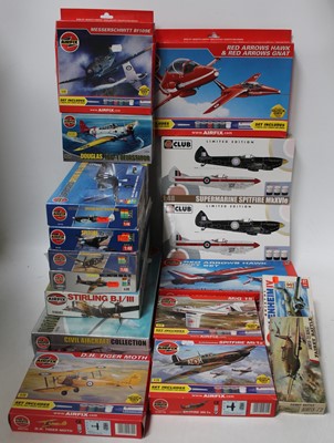 Lot 1025 - A group of 17 Airfix aircraft which includes a...