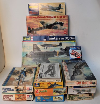Lot 1027 - A group of 13 mixed manufactured kits,...