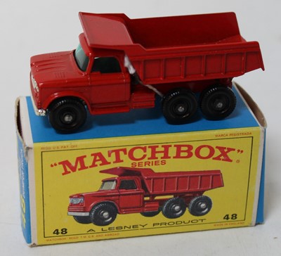 Lot 1632 - Matchbox No.48 Dodge tipper truck, red body...