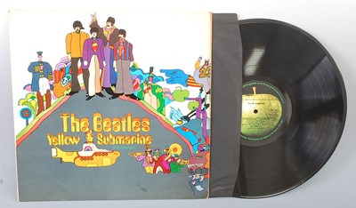 Lot 623 - The Beatles - Yellow Submarine, UK 1st...