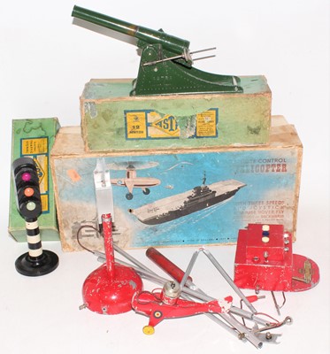 Lot 817 - A small group of 3 mixed models boxed, 2x...