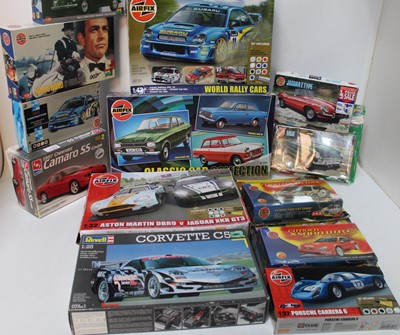 Lot 1037 - Mixed group of 14 car kits by various makers...