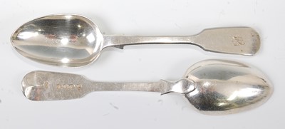 Lot 1157 - A set of six early Victorian silver dessert...