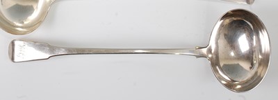 Lot 1159 - A George III silver soup ladle, in the Fiddle...