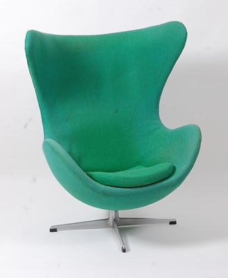 Lot 400 - Arne Jacobsen (1902-1971) for Fritz Hansen - a...