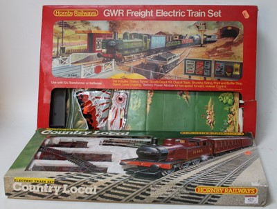 Lot 423 - A Hornby Railways boxed train set group to...