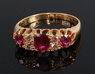 Lot 1229 - An early 20th century 18ct yellow gold, ruby...