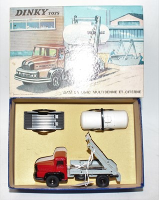 Lot 1436 - Original French Dinky boxed 805 Camion Unic...