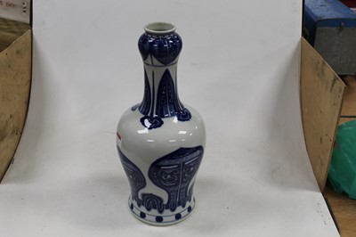 Lot 7 - A large Chinese blue & white vase having an...
