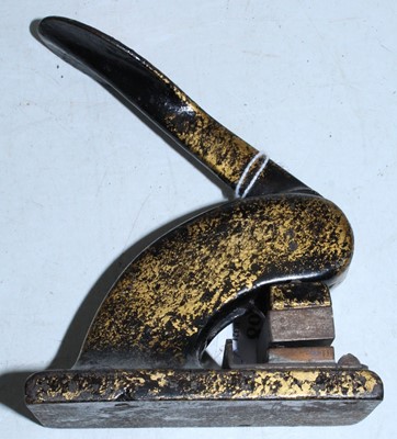 Lot 68 - An early 20th century letter scale together...