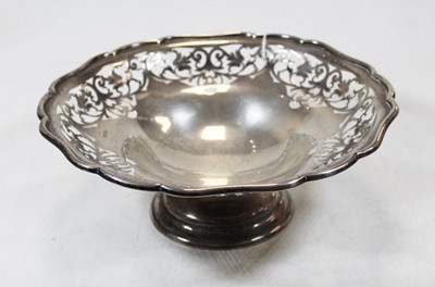 Lot 266 - A George V silver pedestal bowl having a...