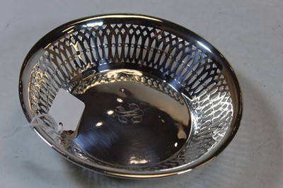 Lot 270 - A 20th century sterling silver dish of pierced...