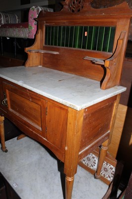 Lot 1442 - An Edwardian satin walnut, marble topped and...