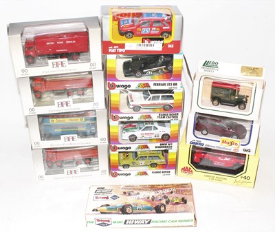 Lot 2449 - A group lot of 13 mixed modern diecast models,...