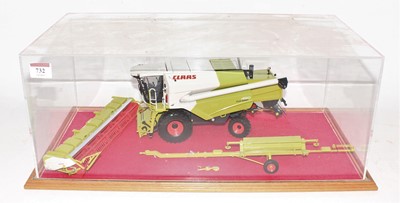 Lot 732 - A Universal Hobbies 1:32 scale Claas Tucano...