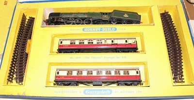 Lot 452 - A Hornby Dublo mixed train group housed in...