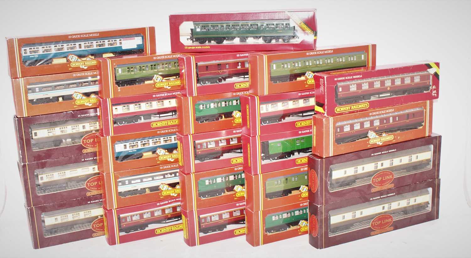 Lot 454 - 43 various boxed Hornby and Hornby Toplink 00...