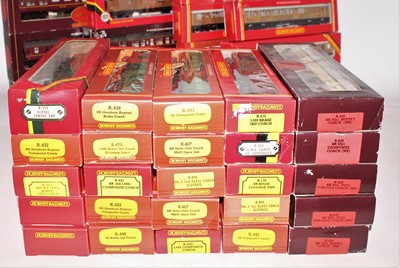 Lot 454 - 43 various boxed Hornby and Hornby Toplink 00...