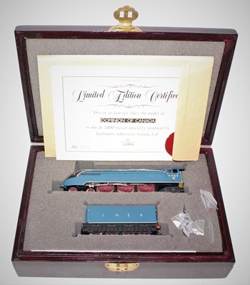 Lot 461 - A Bachmann wooden presentation box with...