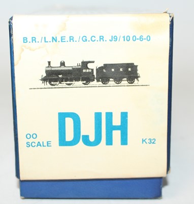 Lot 467 - A DJH white metal kit to make a LNER/GCR Class...