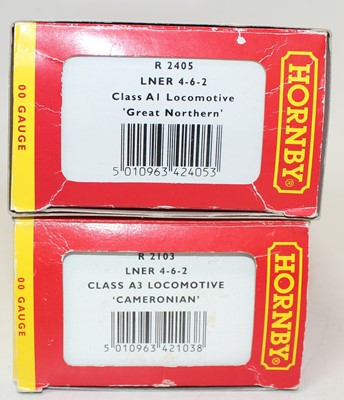 Lot 474 - A Hornby 00 gauge boxed locomotive group, two...