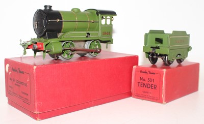 Lot 229 - Hornby 1948-54 Clockwork No.501 loco and...