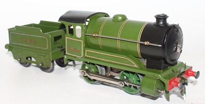Lot 230 - Hornby 1948-54 No.501 clockwork Loco and...