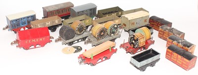 Lot 232 - Tray containing 15 Hornby Wagons to include No....