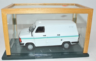 Lot 1074 - A 1/24 scale plastic kit built model of a Ford...