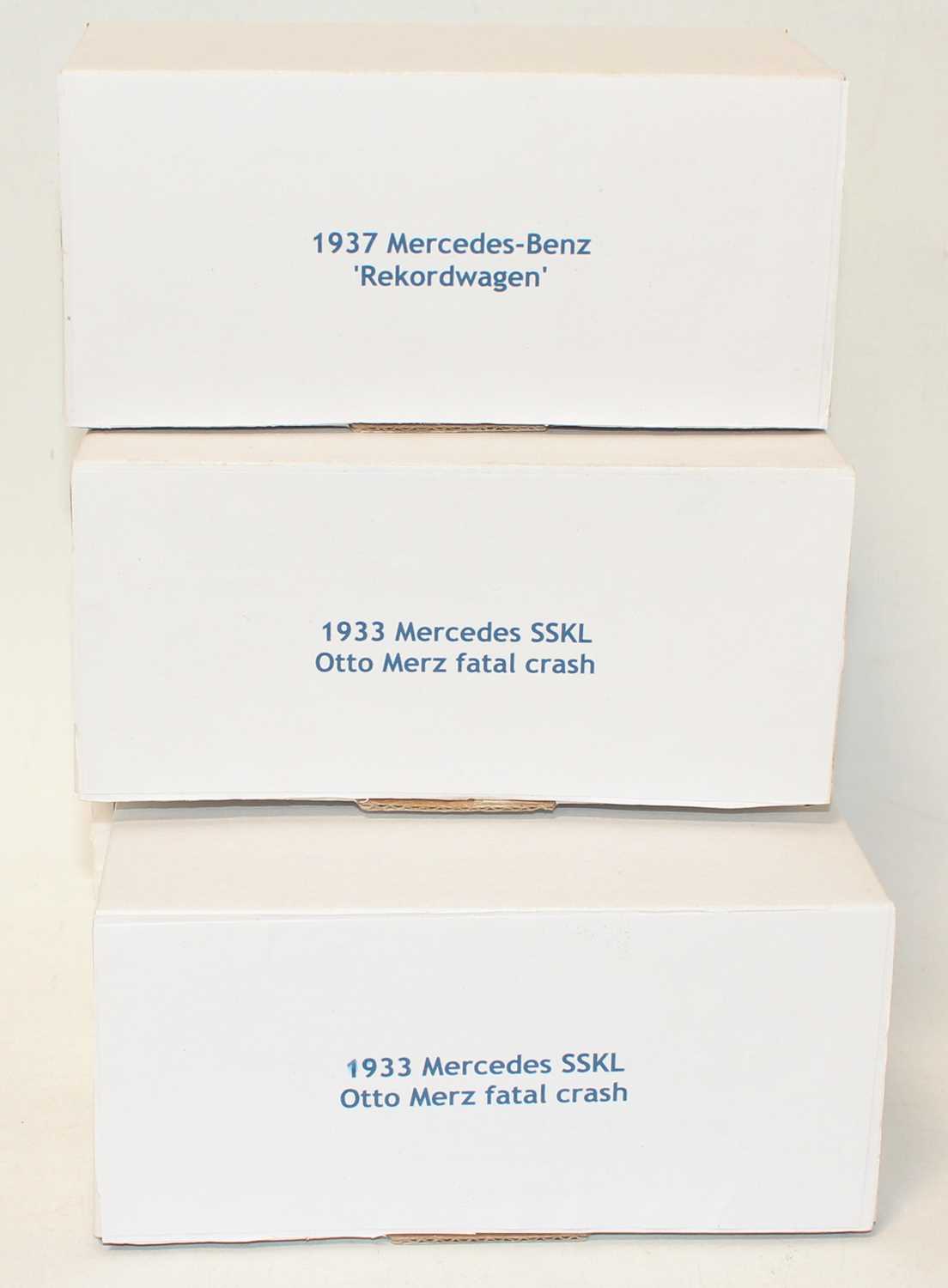 Lot 2128 - Three various boxed Touchwood Models No. GB11...