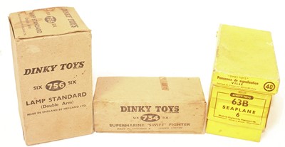 Lot 1488 - Dinky Toys Trade Box Group, 4 examples to...