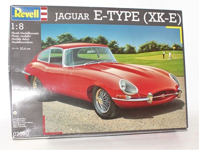 Lot 1087 - Revell No.07390 1/8th scale plastic kit for a...