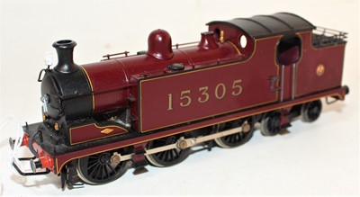 Lot 650 - A professionally kit built and hand painted...
