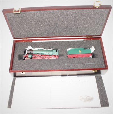Lot 662 - A Bachmann China limited edition H0 scale...