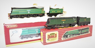 Lot 672 - A collection of mixed Hornby and Triang...