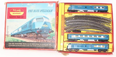 Lot 395 - Triang Hornby RS52 Blue Pullman Train Set (VG-BP)