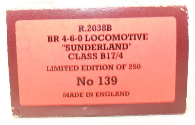 Lot 375 - Hornby Top Link Loco and Tender R2038B B17/4...