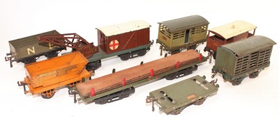 Lot 238 - Hornby Wagons, all would benefit from cleaning...