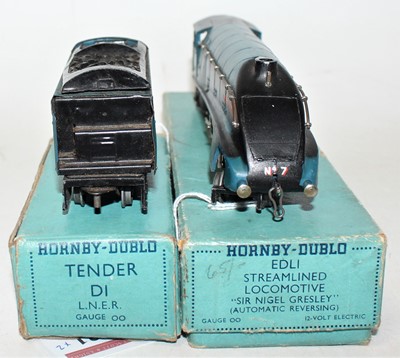Lot 621 - Hornby Dublo EDL1 3-Rail loco and tender "Sir...