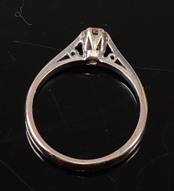 Lot 2603 - An 18ct white gold diamond single stone ring,...