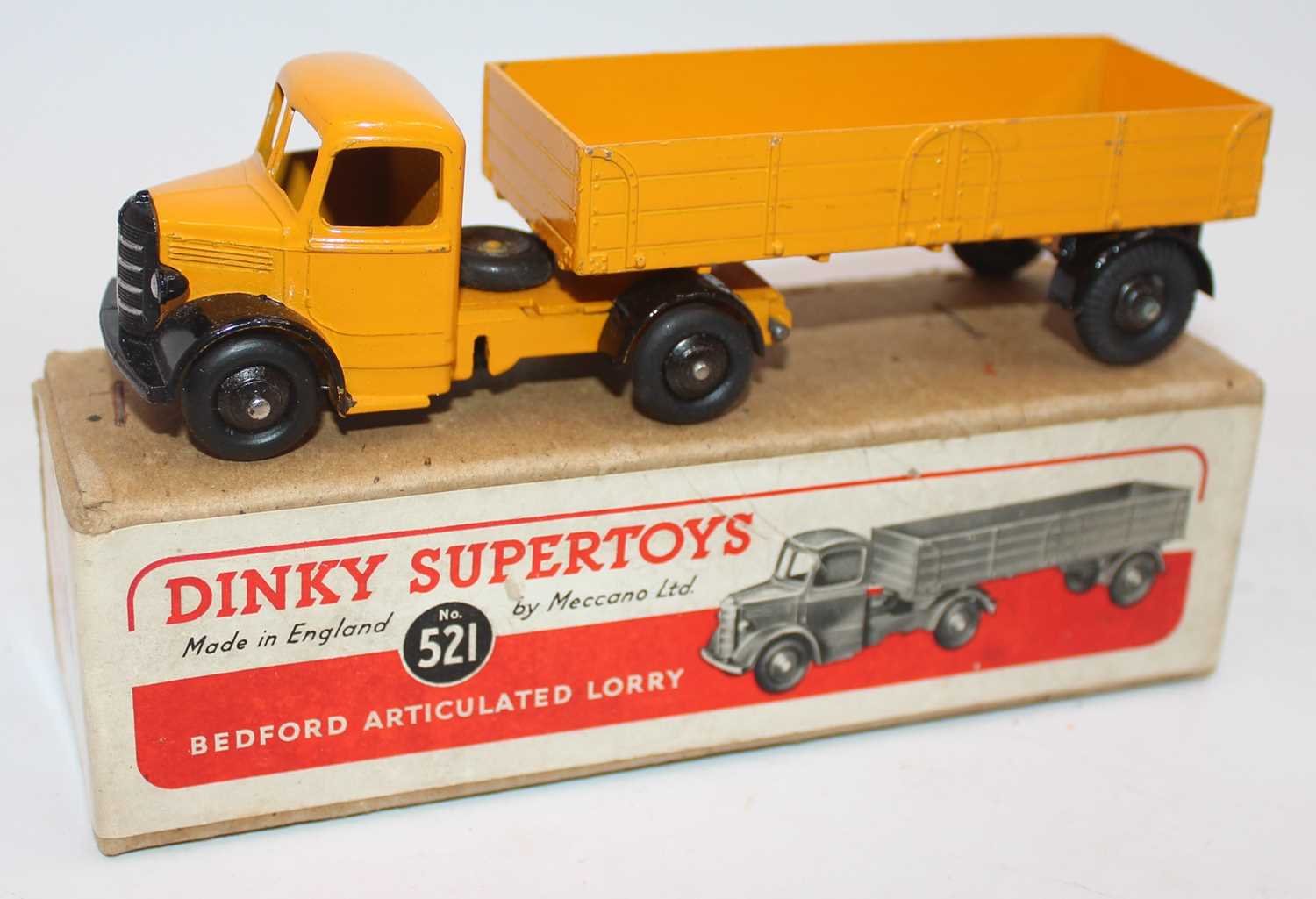 Lot 1474 - Dinky Toys No.521 Bedford articulated lorry