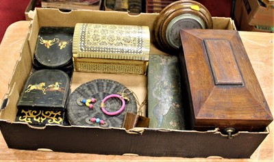 Lot 82 - A box of miscellaneous items, to include a...