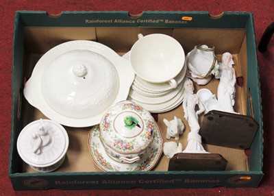Lot 101 - A box of miscellaneous items, to include...