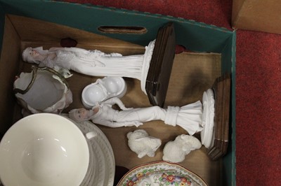 Lot 101 - A box of miscellaneous items, to include...
