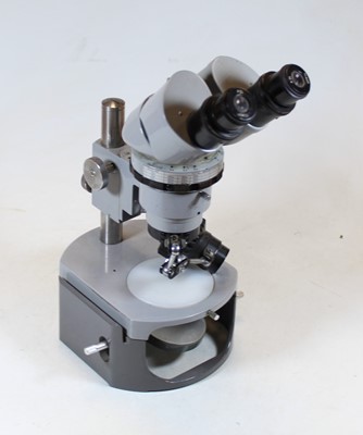 Lot 124 - A Nikon Binocular Microscope No. 90810