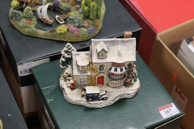 Lot 167 - A collection of six boxed Lilliput Lane...