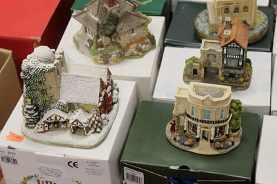 Lot 169 - A collection of 18 boxed Lilliput Lane cottage...