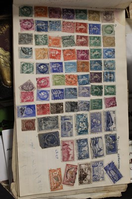 Lot 170 - A large collection of assorted stamps and...